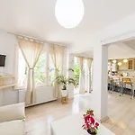Amedros Apartmán *