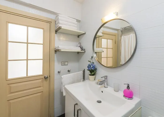 アパート アメドロス ホーム *