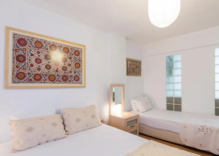 アメドロス ホーム アパート