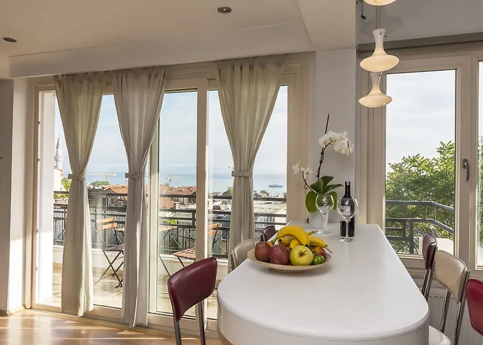 アメドロス ホーム *